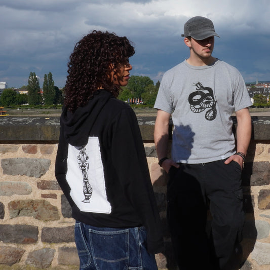 Authentic T-shirt – Snake