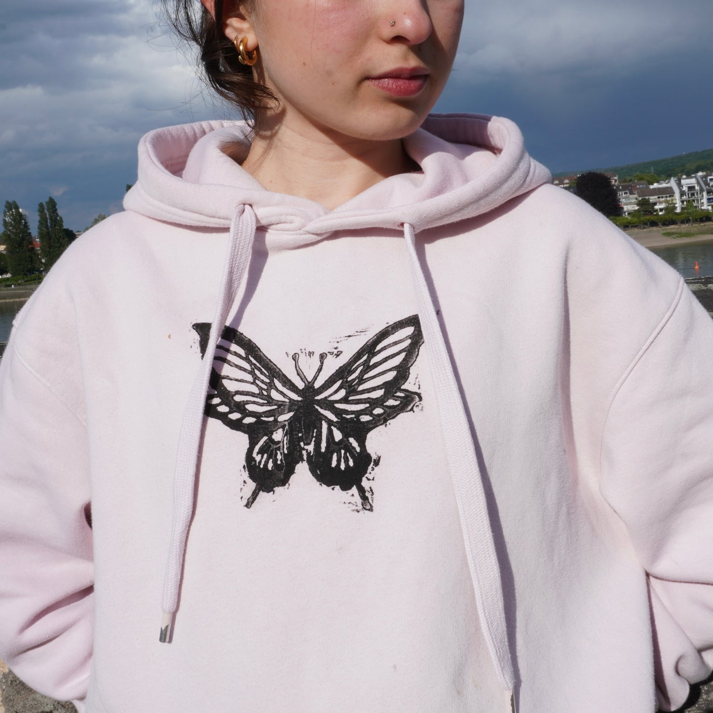 Basic Hoodie – Butterfly