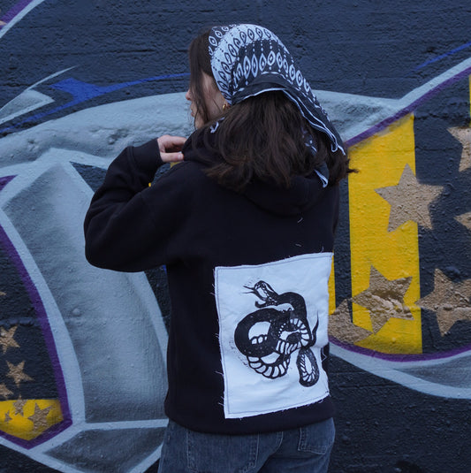 Basic Hoodie – Snake